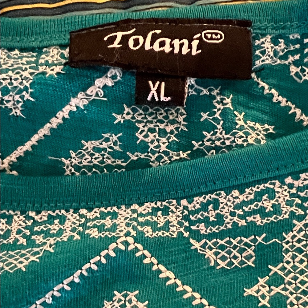 Tolani Turquoise Top from Sundance with White Embroidery, NWOT, XL - Picture 4 of 6